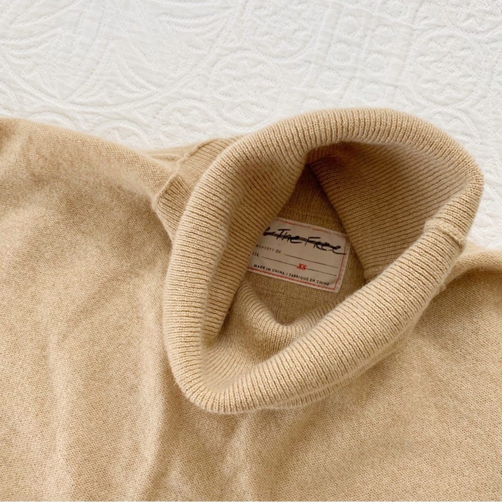 We the Free Jessie Cashmere Turtleneck Tunic Sweater, Tan‎ - Picture 7 of 9